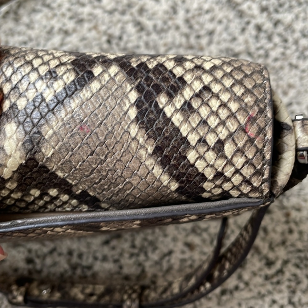 Banana Republic snakeskin Italian leather shoulder bag - Picture 8 of 8